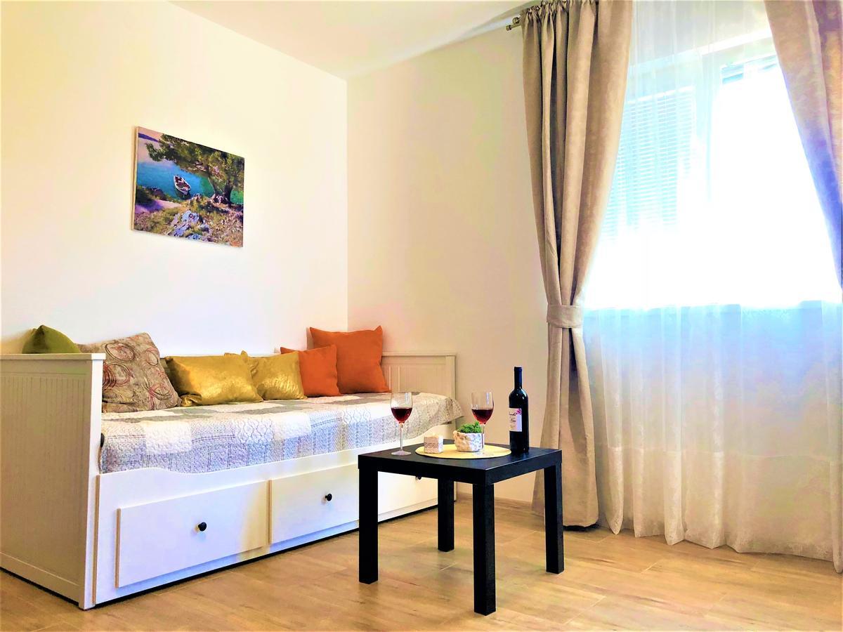 Apartments Village Lozovac Ngoại thất bức ảnh